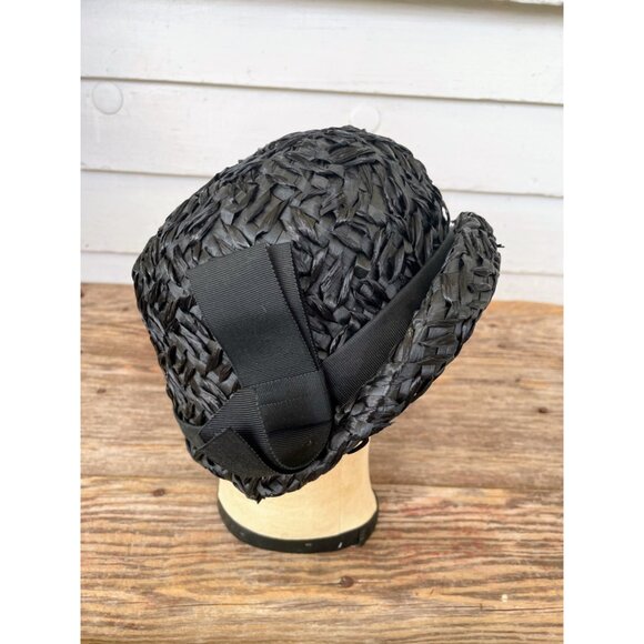 Vintage 1960s Black Raffia Straw Raffia Cloche' Womens Hat MOD - Picture 2 of 13